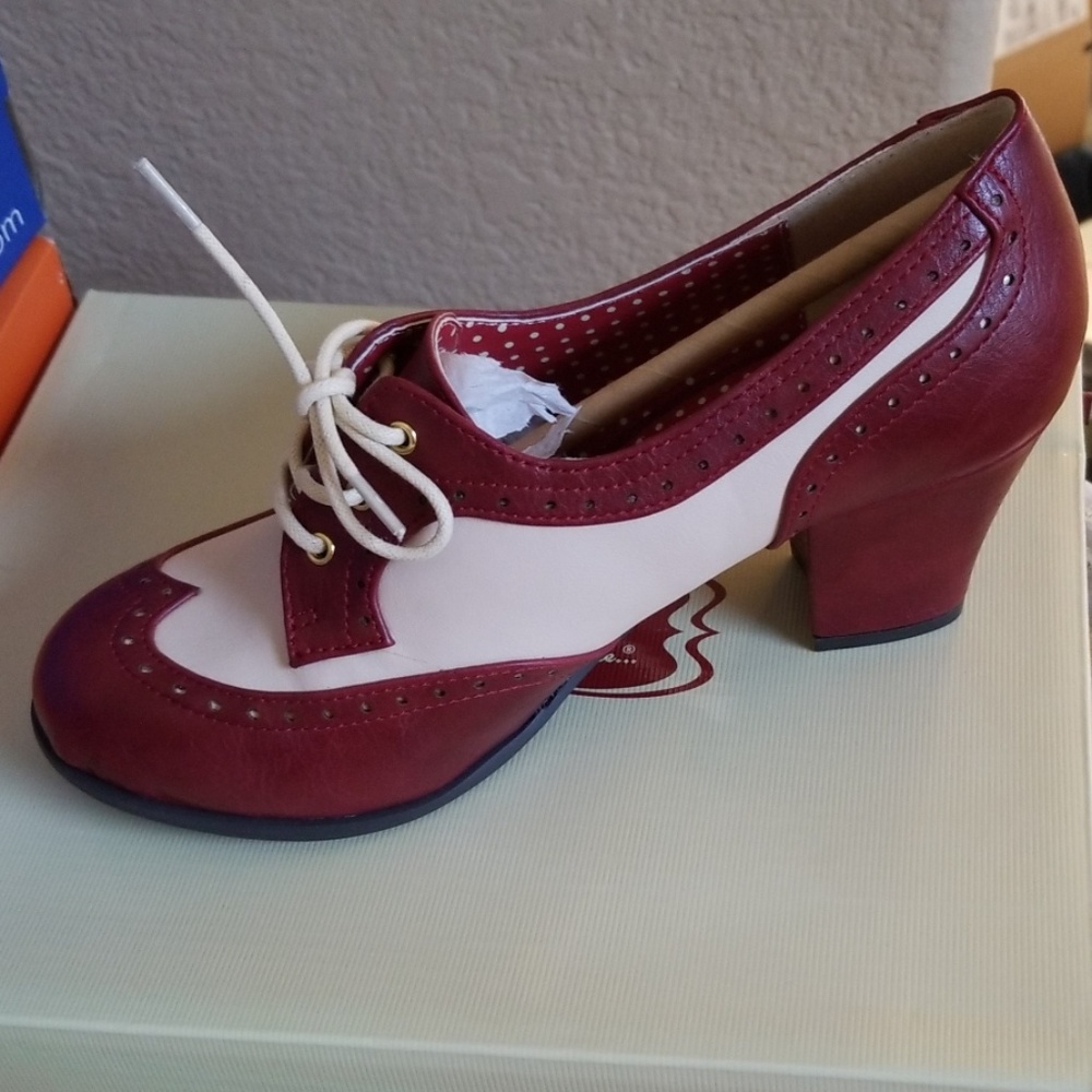 Fanciest Footwork Heels - Picture 2 of 6